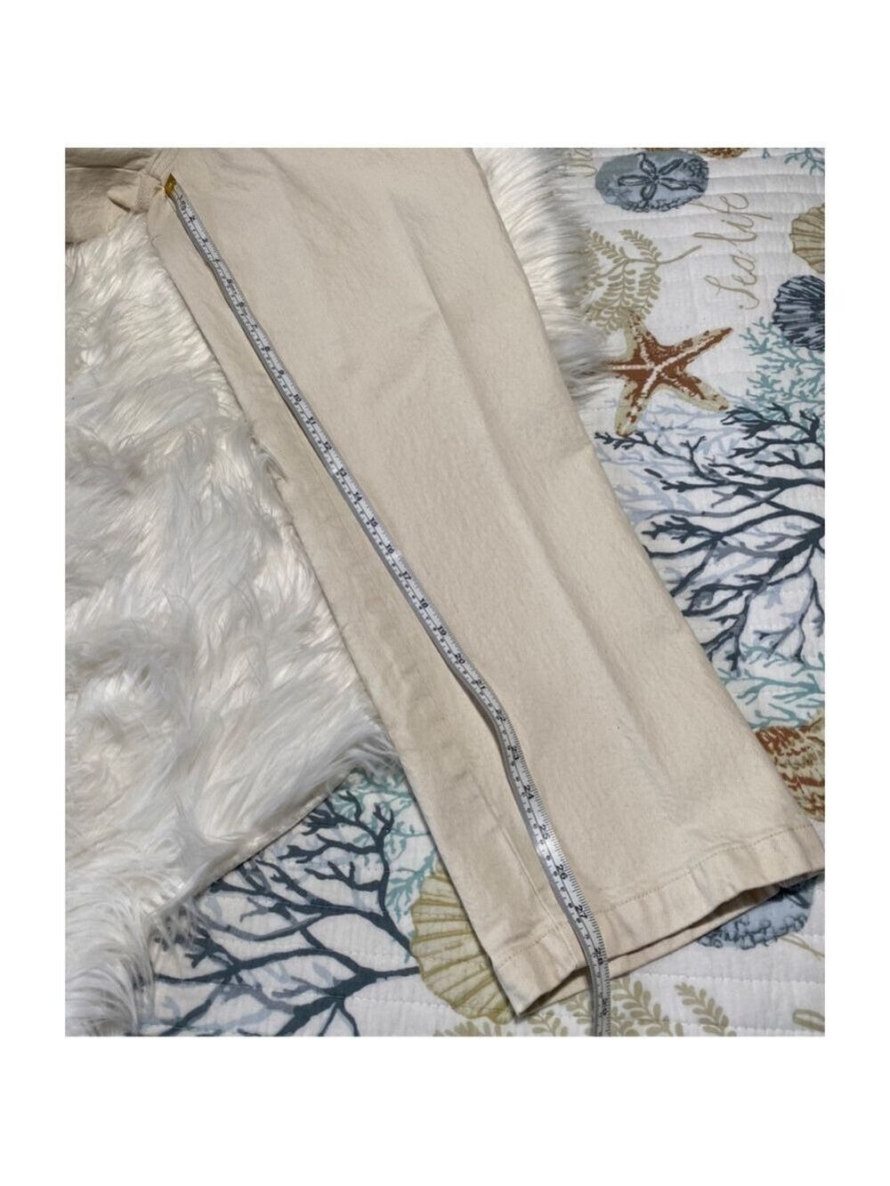 Universal Thread woman’s Straight Leg Jeans Size 8 Beige - Picture 7 of 10